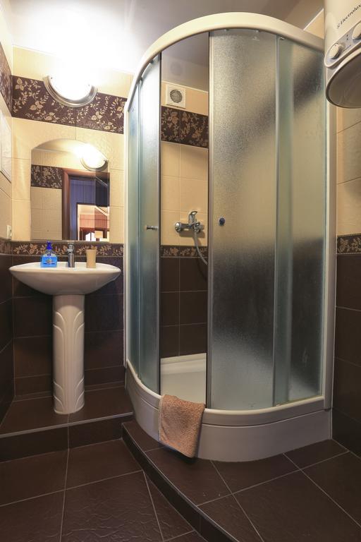 Apartment On Obolonskiy Prospect 12 Киев Екстериор снимка