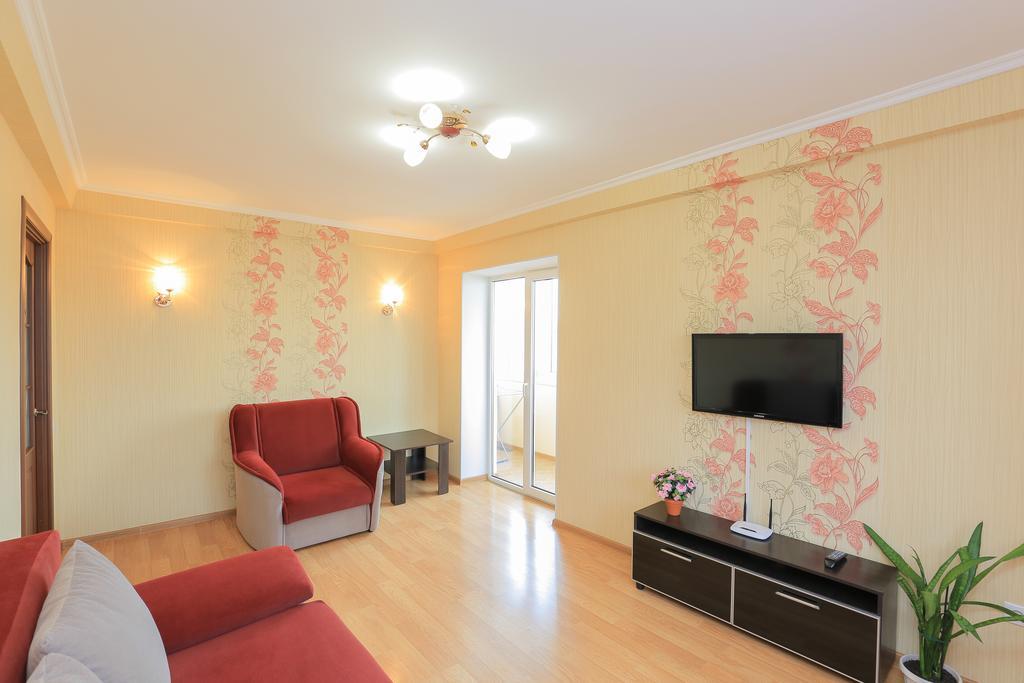 Apartment On Obolonskiy Prospect 12 Киев Екстериор снимка