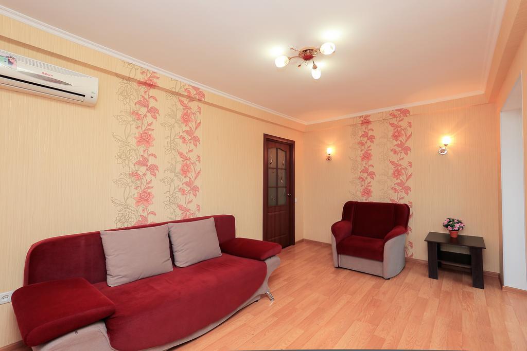 Apartment On Obolonskiy Prospect 12 Киев Екстериор снимка