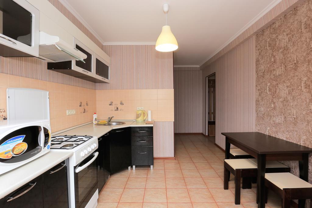 Apartment On Obolonskiy Prospect 12 Киев Екстериор снимка